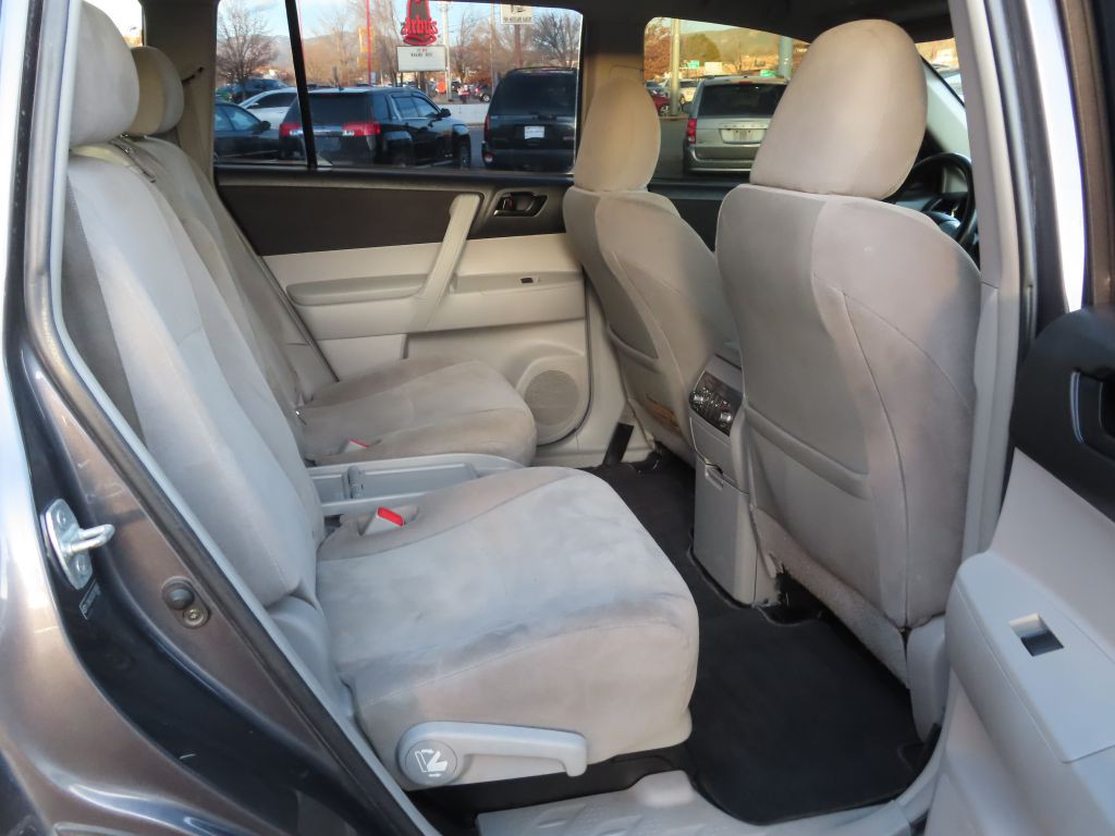 2013 Toyota Highlander Image 11