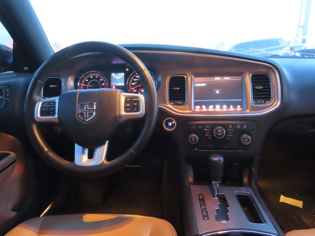 2011 Dodge Charger Image 7