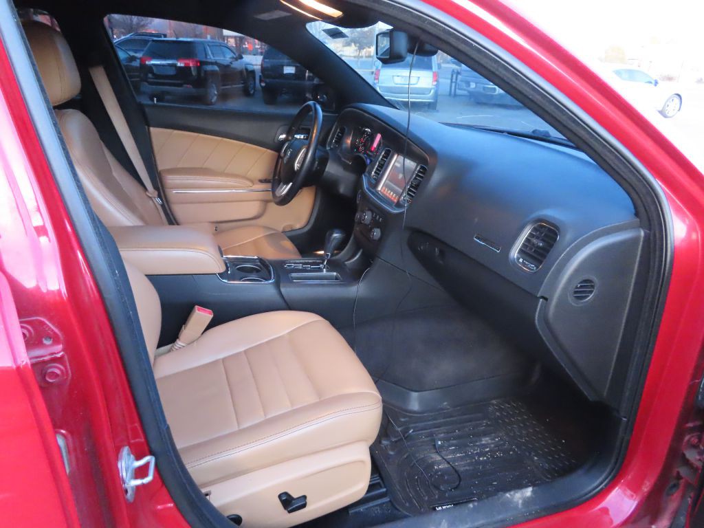 2011 Dodge Charger Image 9