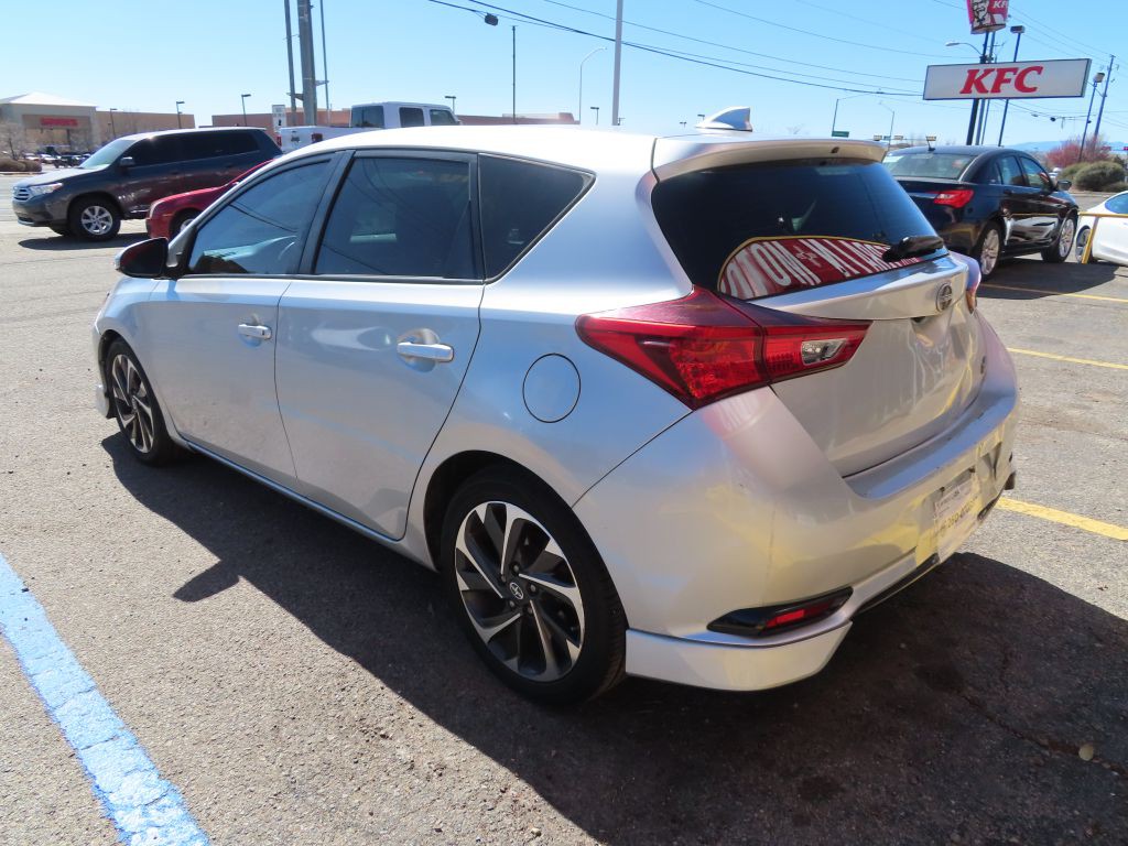 2016 Toyota Corolla Image 5