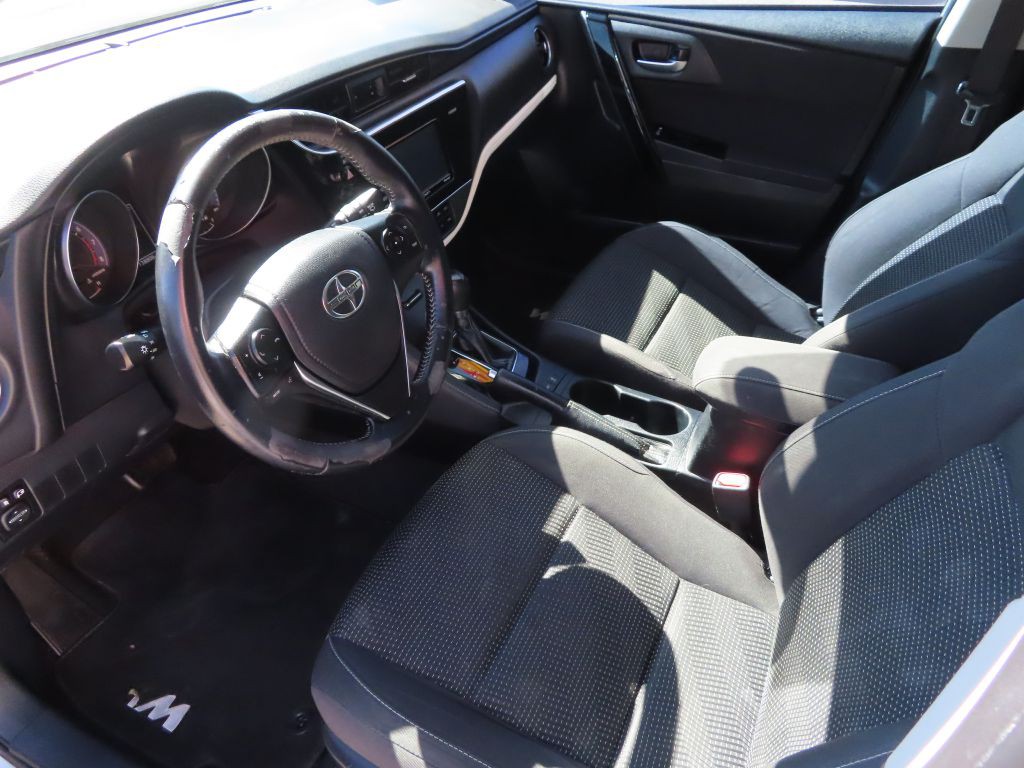 2016 Toyota Corolla Image 8