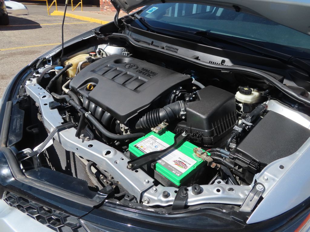 2016 Toyota Corolla Image 13