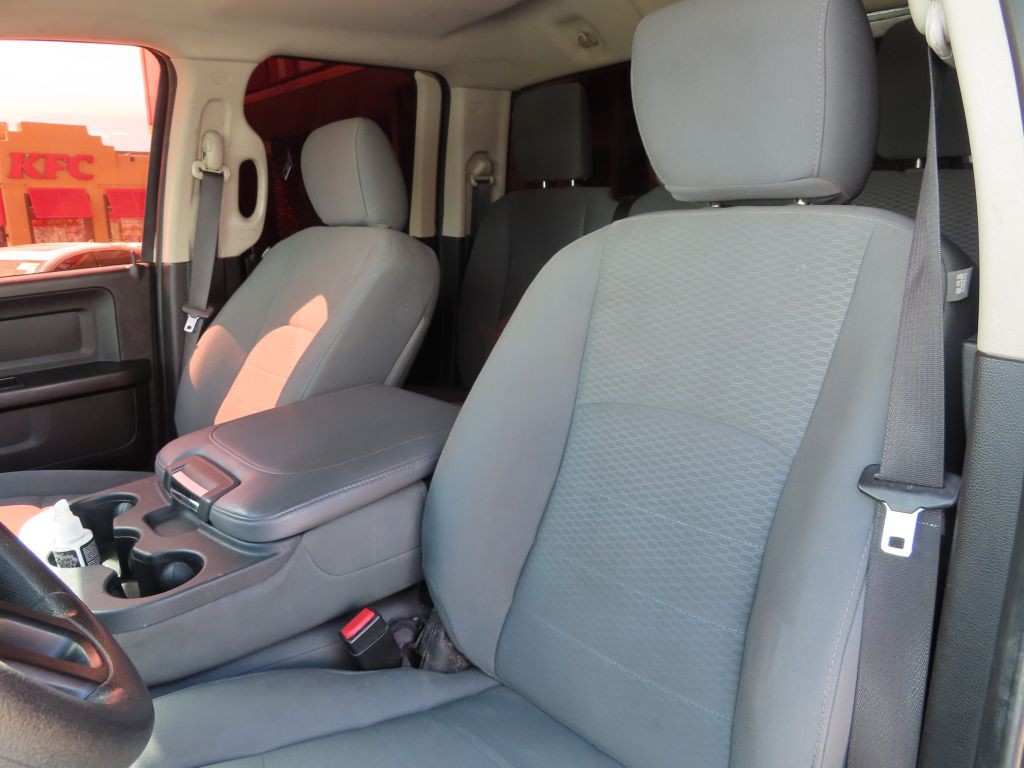 2015 RAM 1500 Image 8