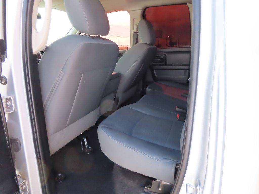 2015 RAM 1500 Image 9