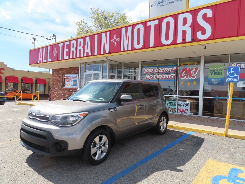 2017 Kia Soul Image 1