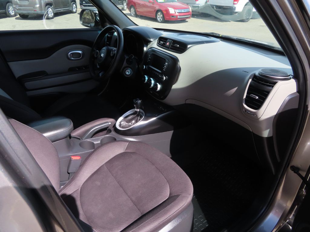 2017 Kia Soul Image 13