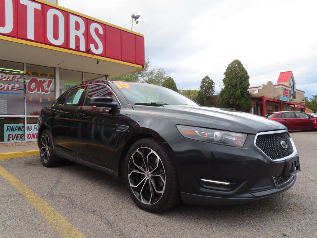 2015 Ford Taurus Image 2