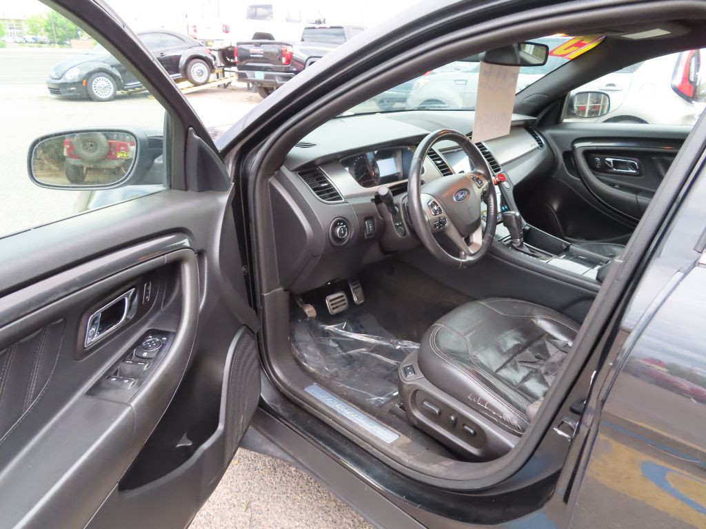 2015 Ford Taurus Image 7