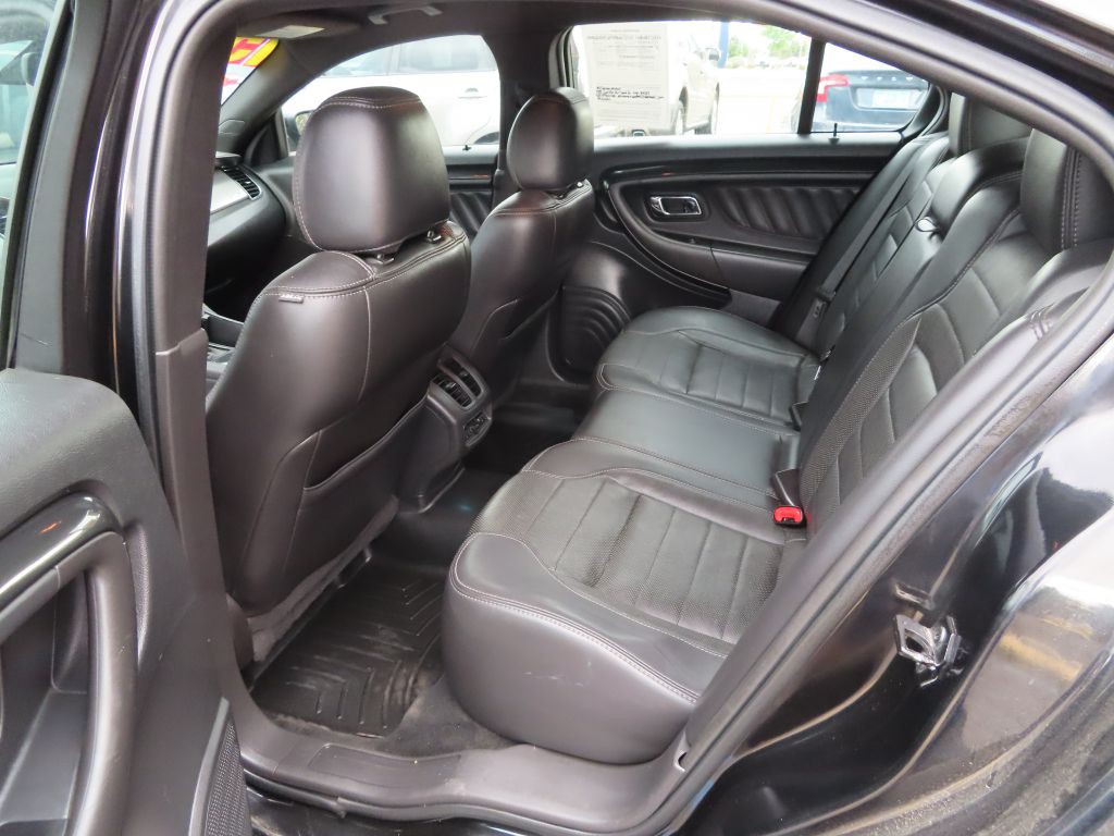 2015 Ford Taurus Image 9