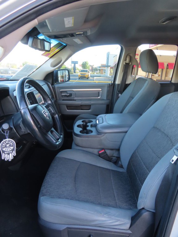 2014 RAM 1500 Image 9