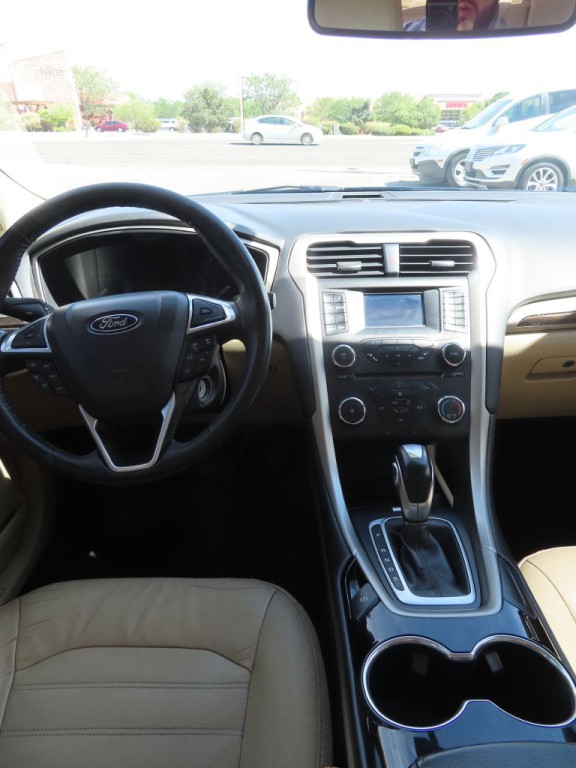 2016 Ford Fusion Image 11