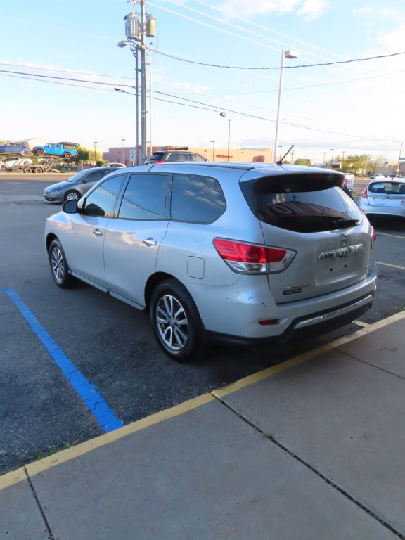 2015 Nissan Pathfinder Image 7
