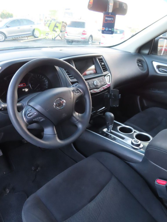 2015 Nissan Pathfinder Image 10