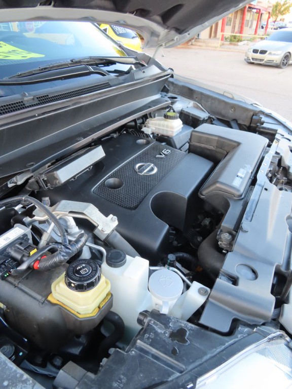 2015 Nissan Pathfinder Image 16