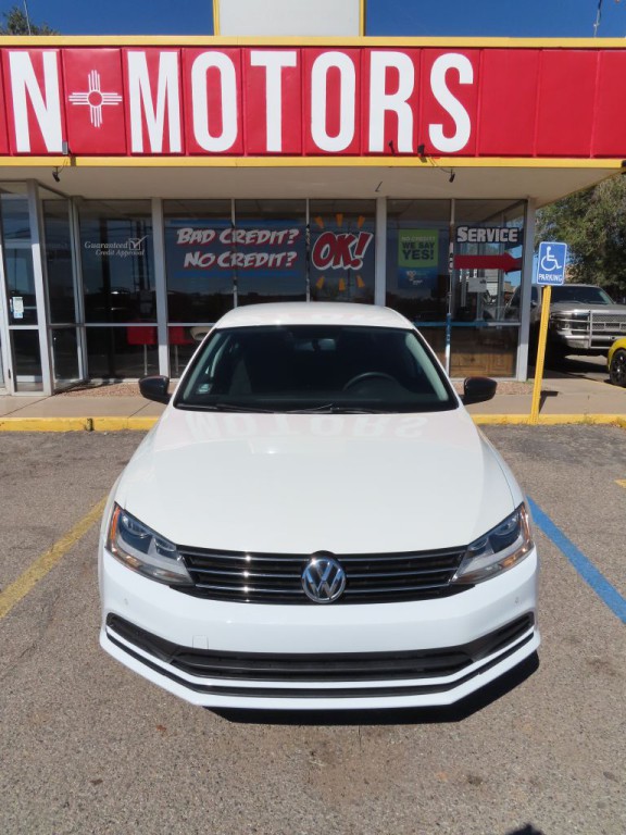2016 Volkswagen Jetta Image 2