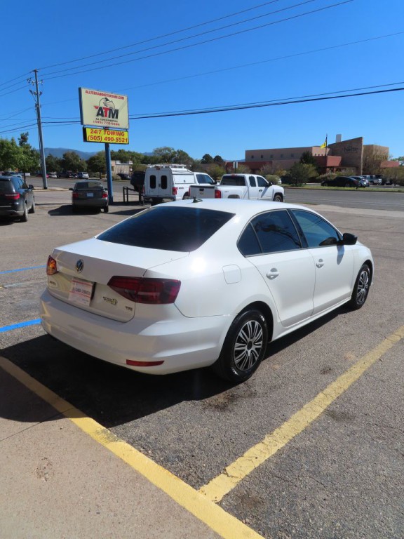 2016 Volkswagen Jetta Image 5