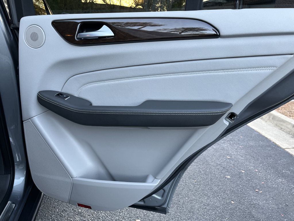 2015 Mercedes-Benz M-Class Image 17