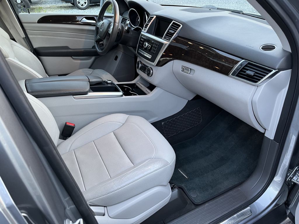 2015 Mercedes-Benz M-Class Image 18