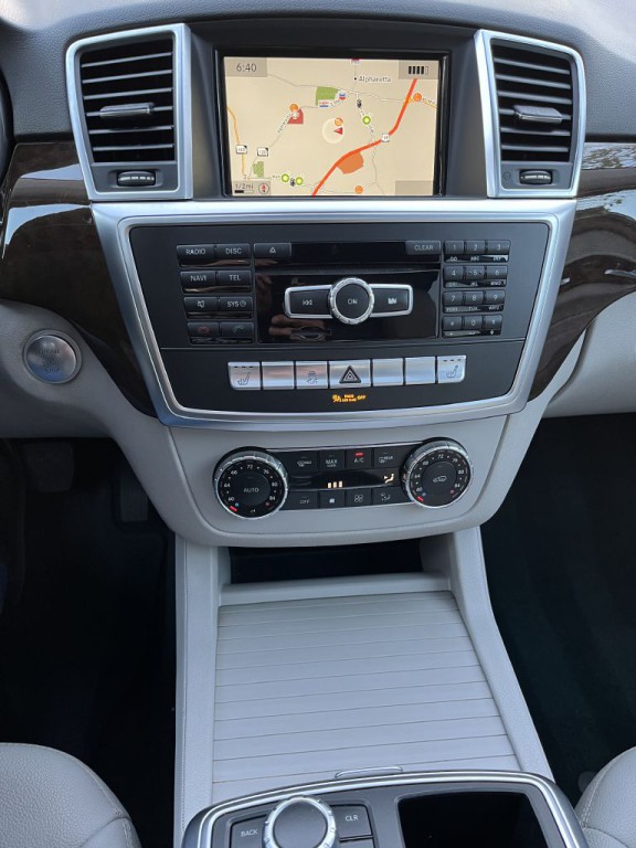 2015 Mercedes-Benz M-Class Image 25