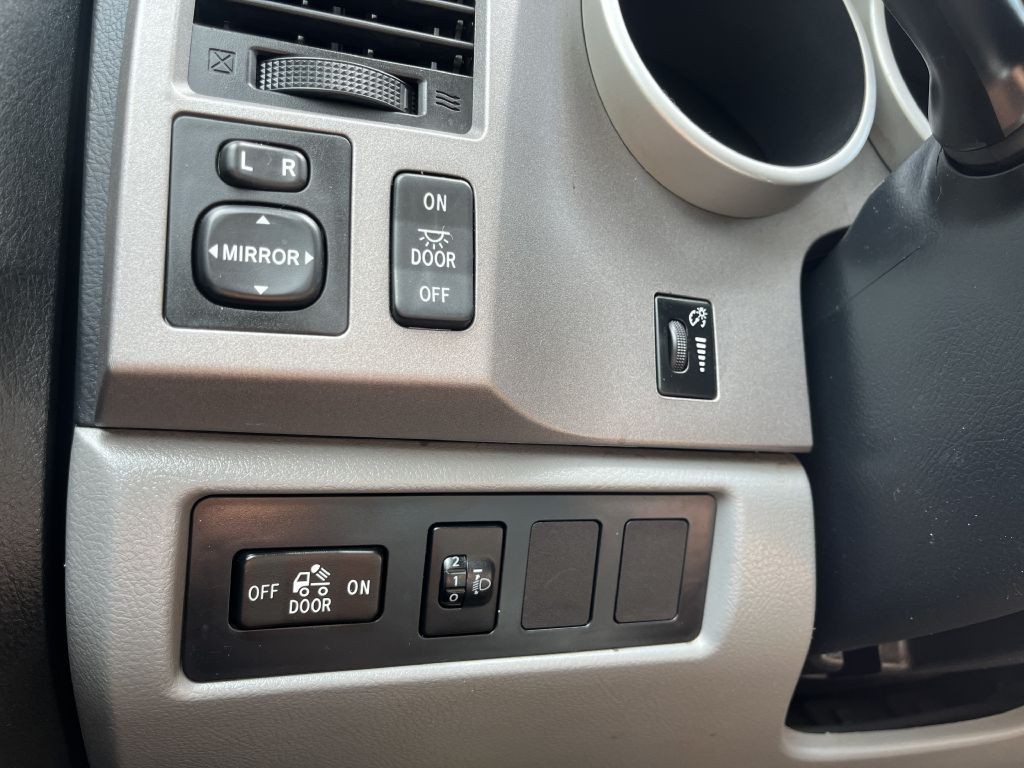 2012 Toyota Tundra Image 21