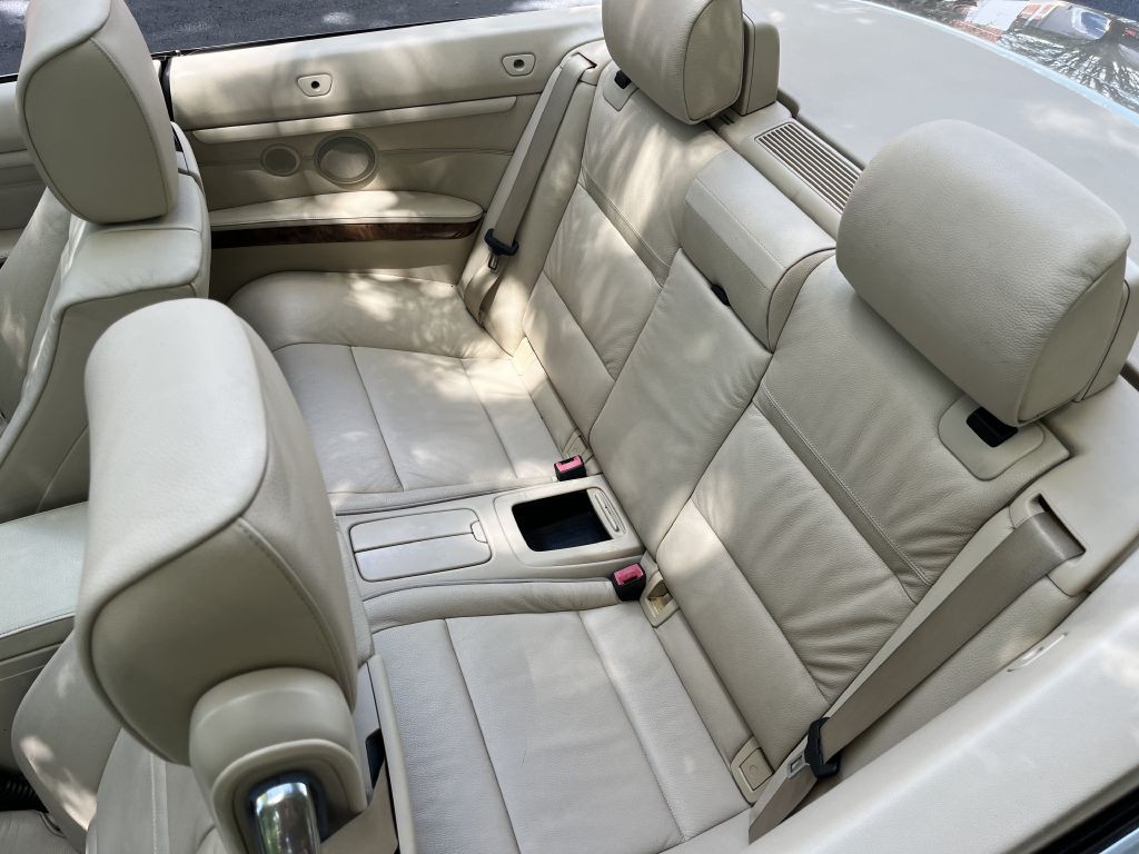 2007 BMW 3 Series Image 12