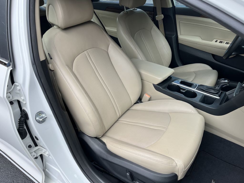 2016 Hyundai Sonata Image 17