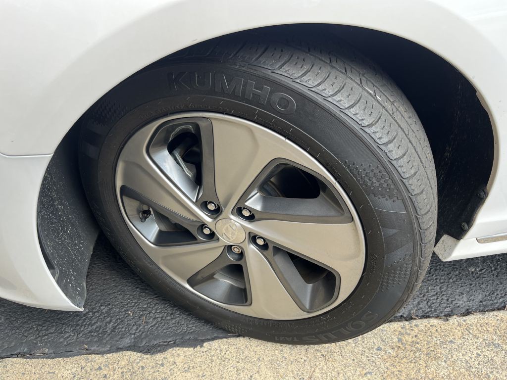 2016 Hyundai Sonata Image 24