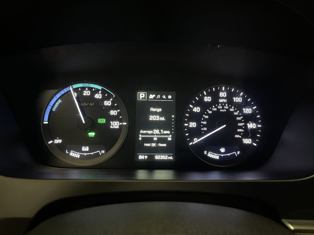 2016 Hyundai Sonata Image 25