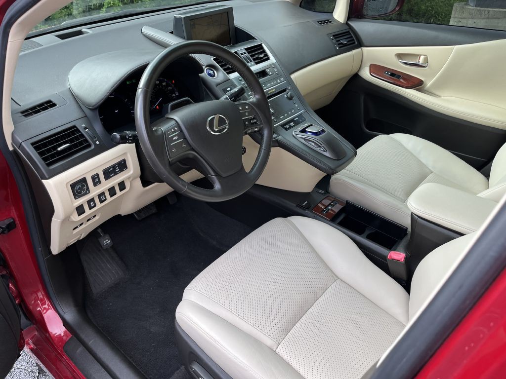 2010 Lexus HS Image 10