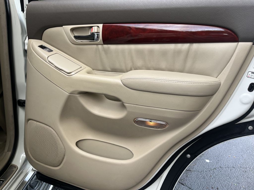 2008 Lexus GX Image 16