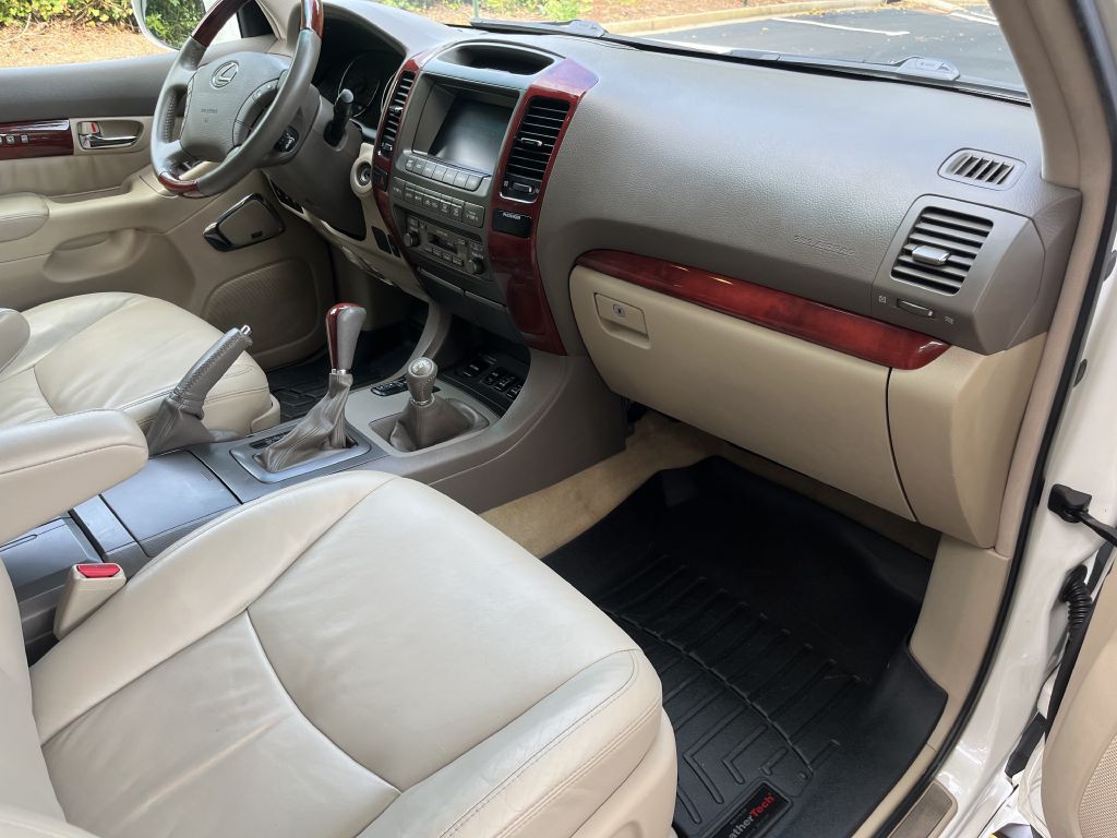 2008 Lexus GX Image 18