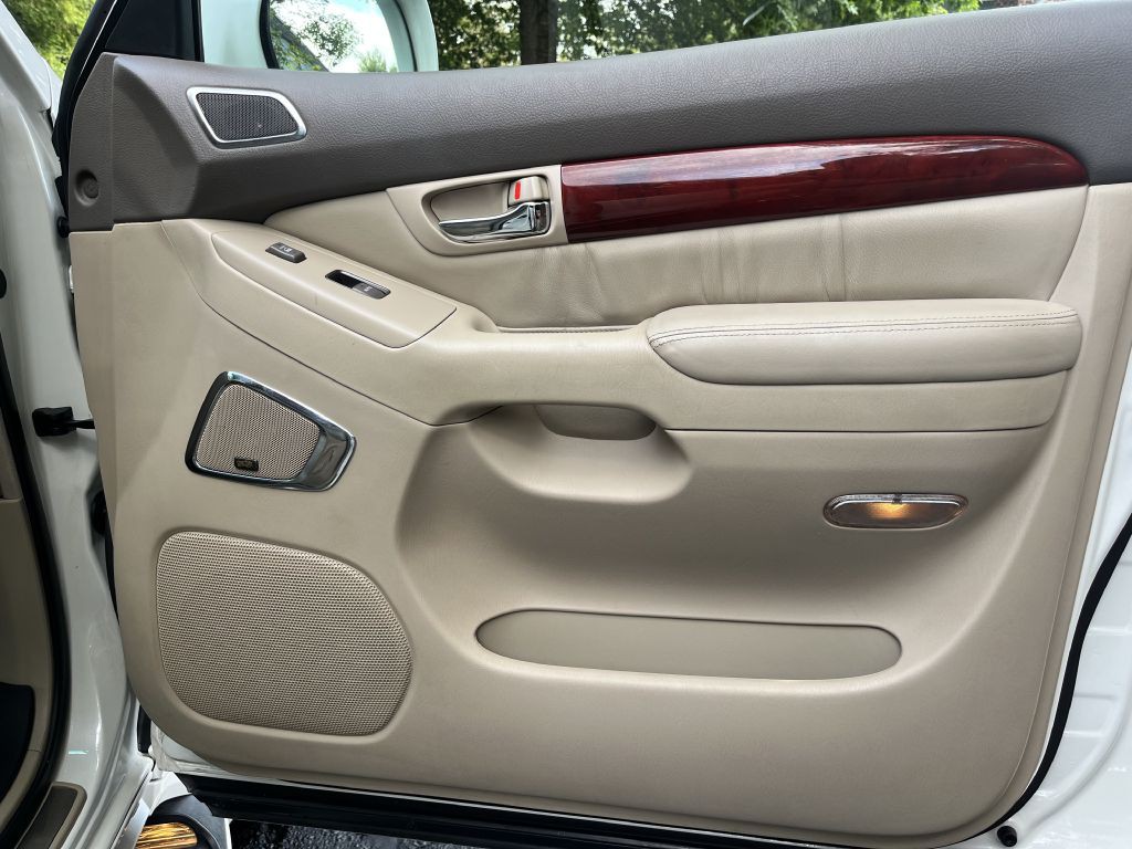 2008 Lexus GX Image 19