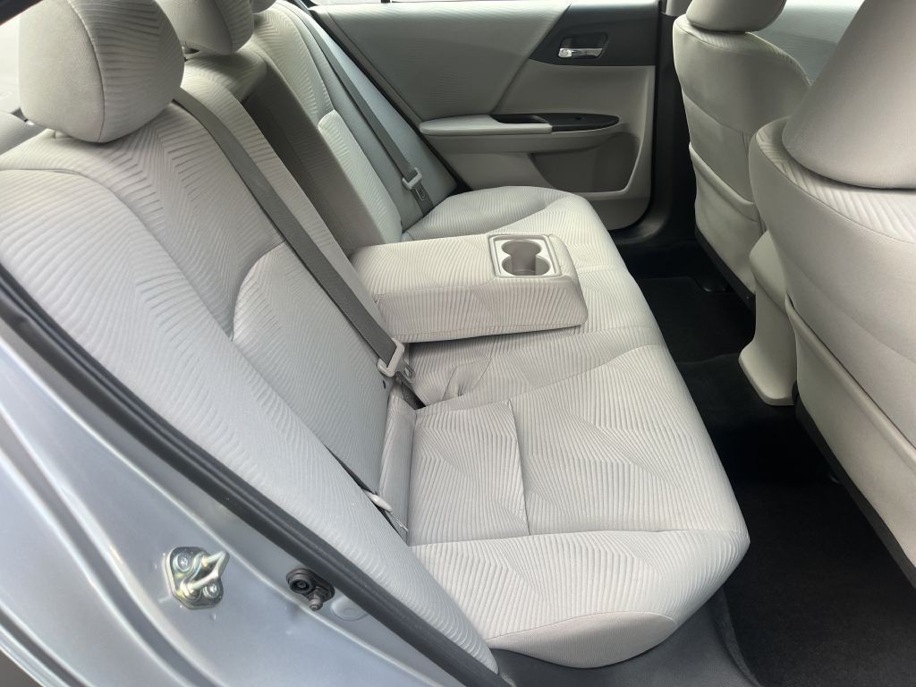 2016 Honda Accord Image 15