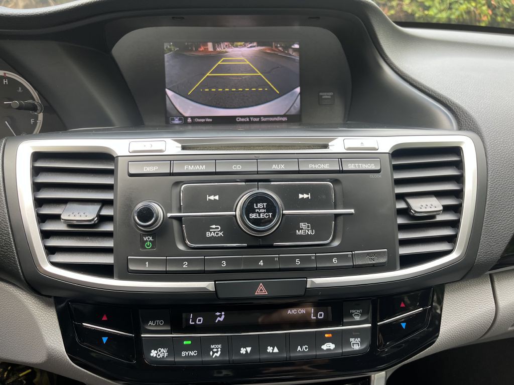 2016 Honda Accord Image 21