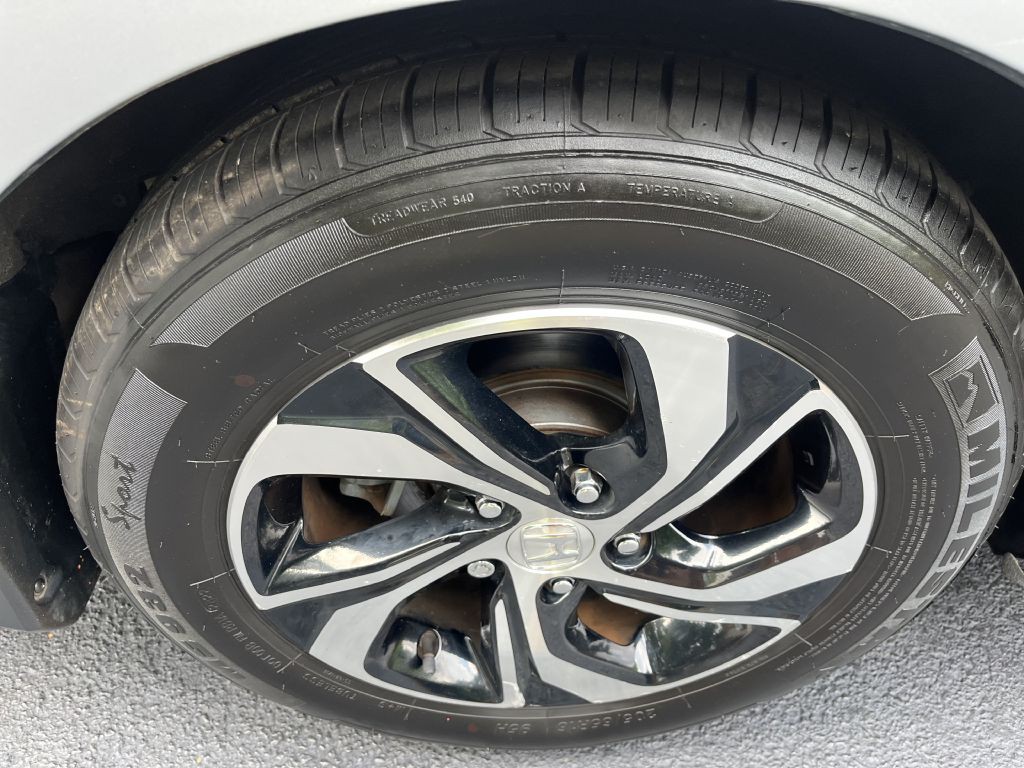 2016 Honda Accord Image 26