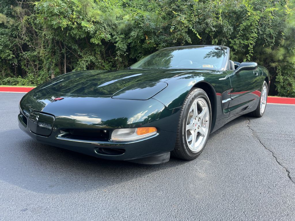 2001 Chevrolet Corvette Image 1