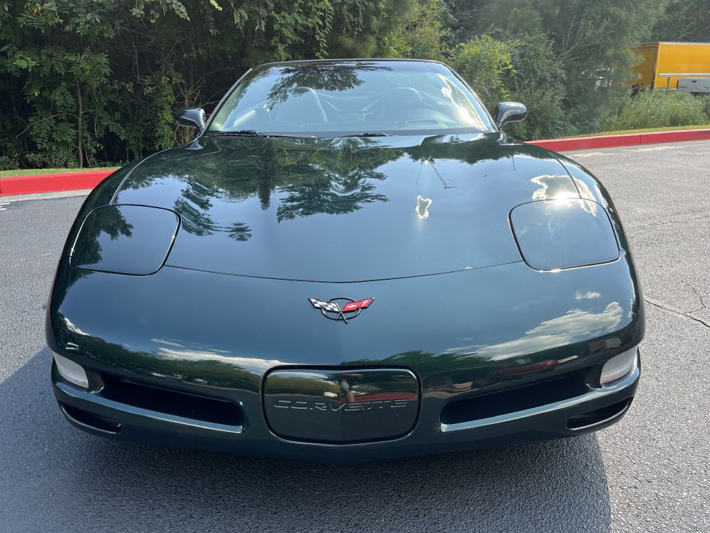 2001 Chevrolet Corvette Image 2