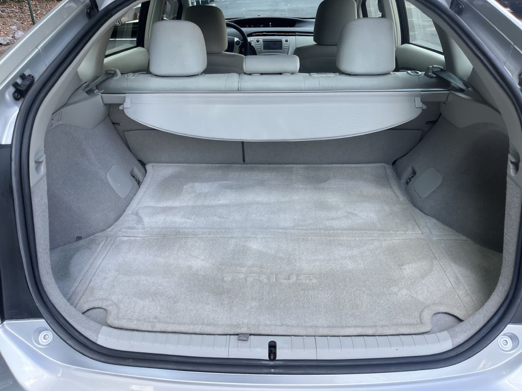 2013 Toyota Prius Image 13