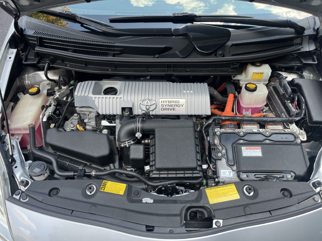 2013 Toyota Prius Image 21