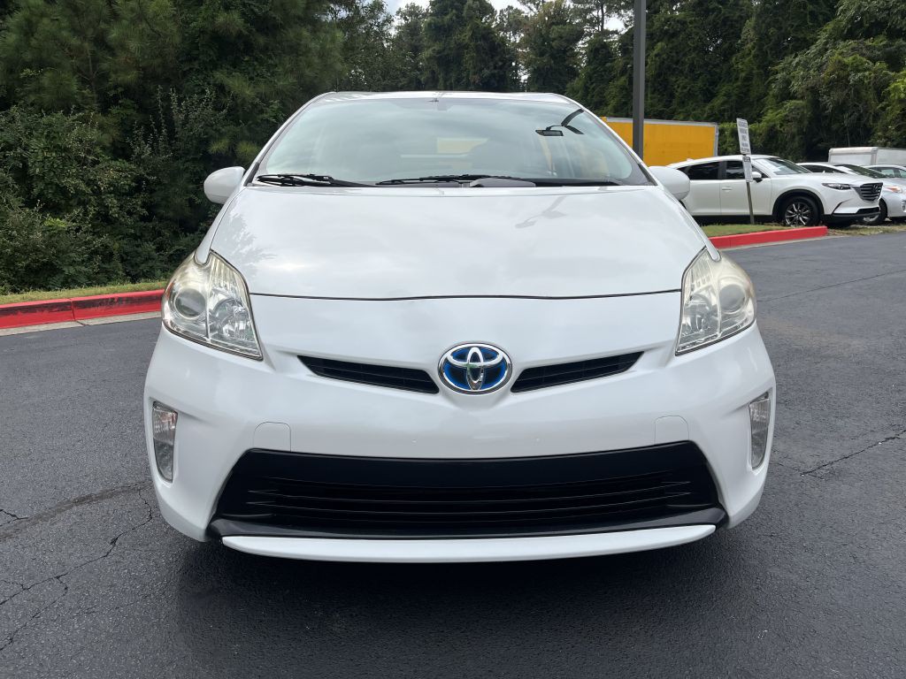 2015 Toyota Prius Image 2