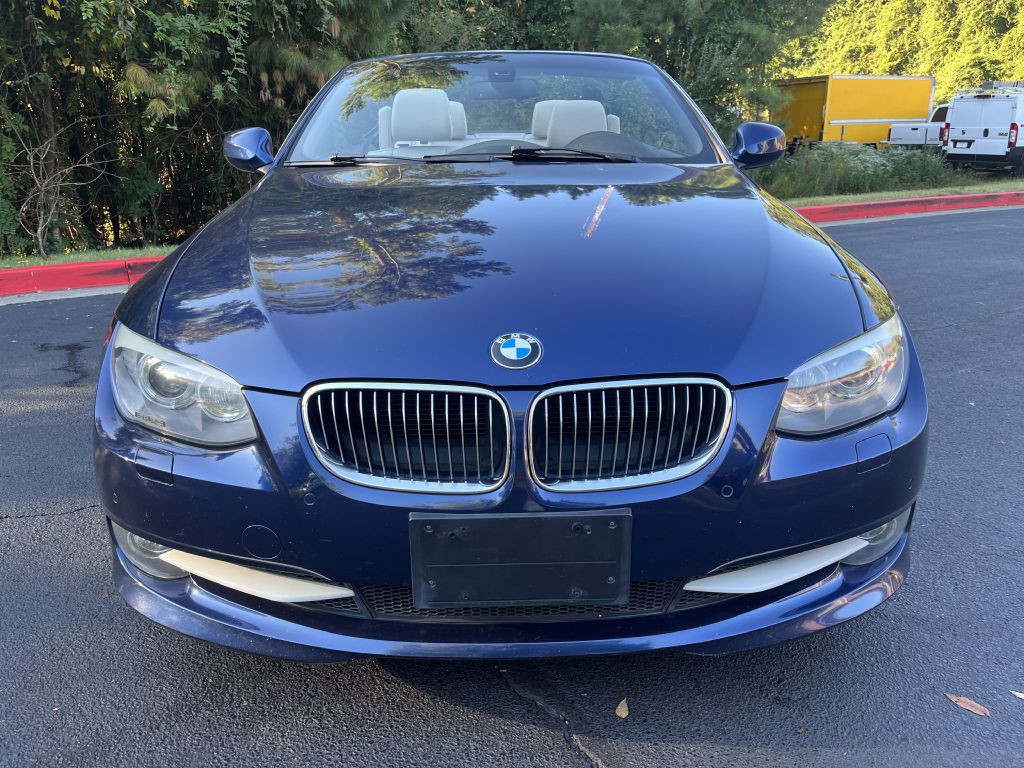 2013 BMW 3 Series Image 3