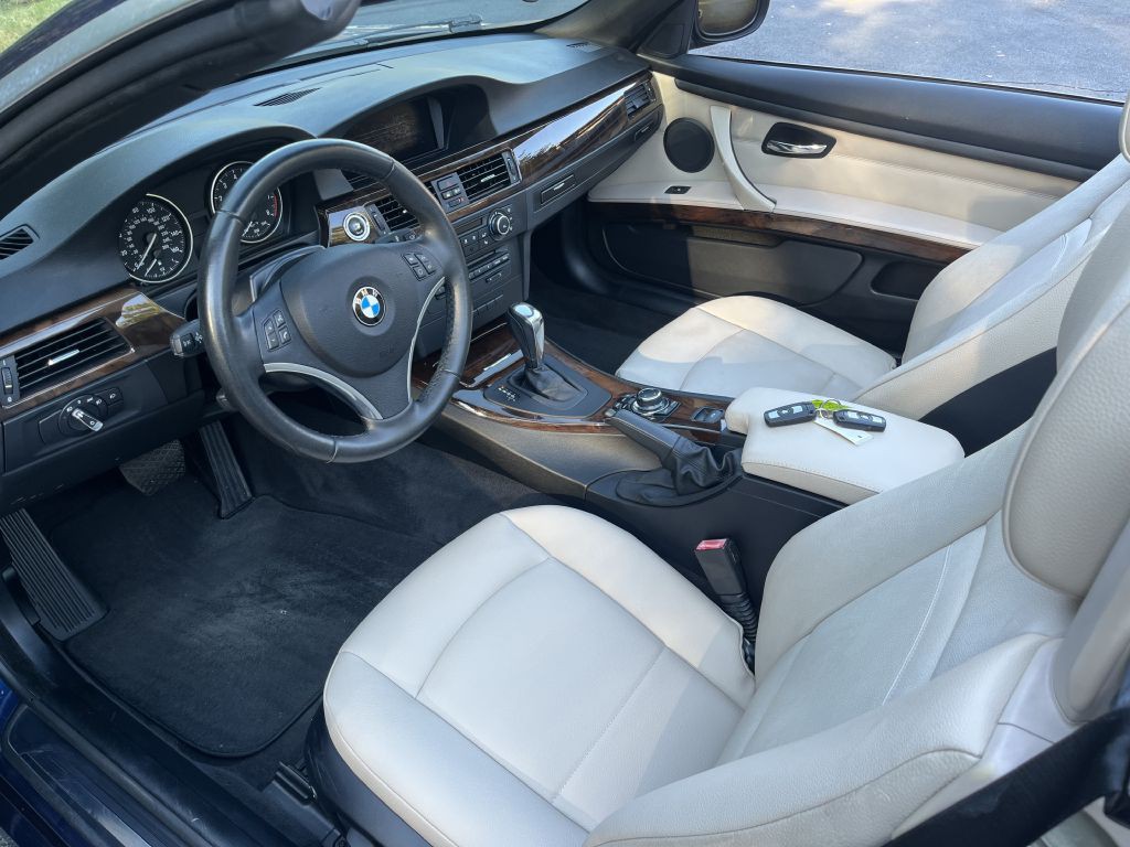 2013 BMW 3 Series Image 11