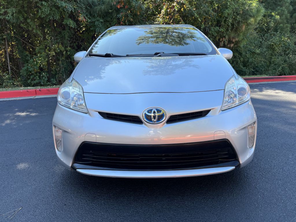 2013 Toyota Prius Image 2