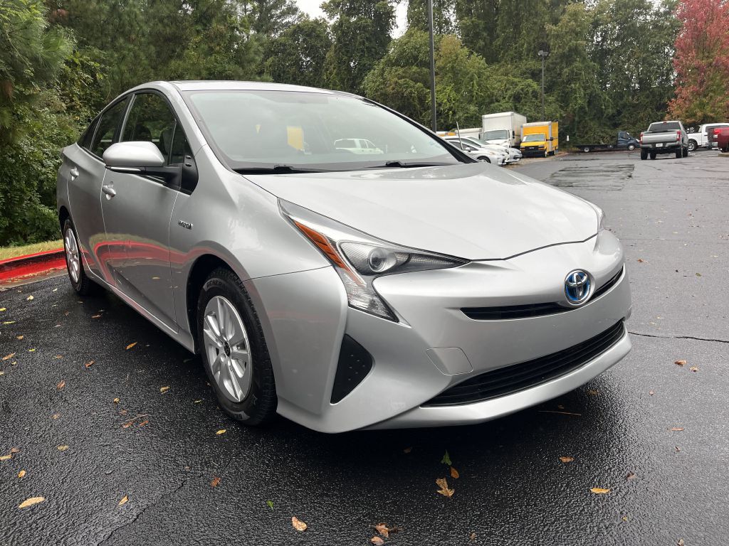 2016 Toyota Prius Image 3