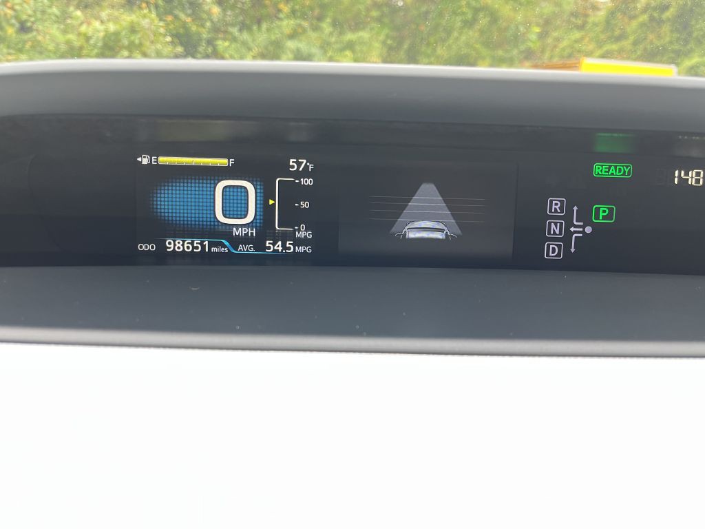 2016 Toyota Prius Image 25