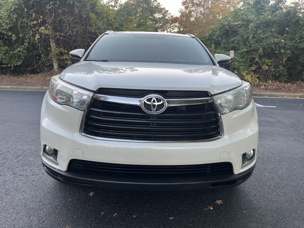 2015 Toyota Highlander Image 2