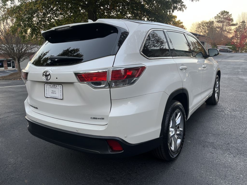 2015 Toyota Highlander Image 8