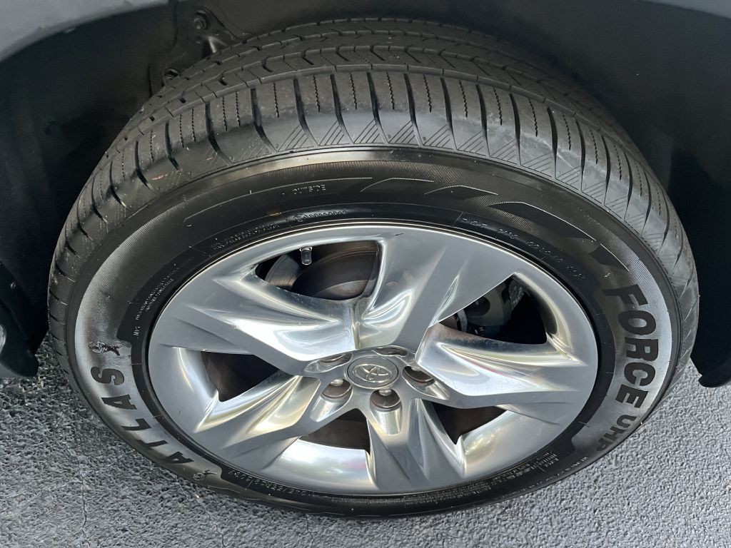 2015 Toyota Highlander Image 20