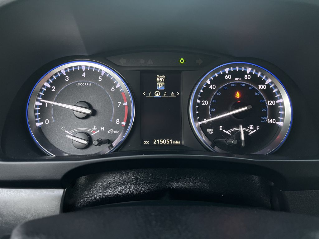 2015 Toyota Highlander Image 23