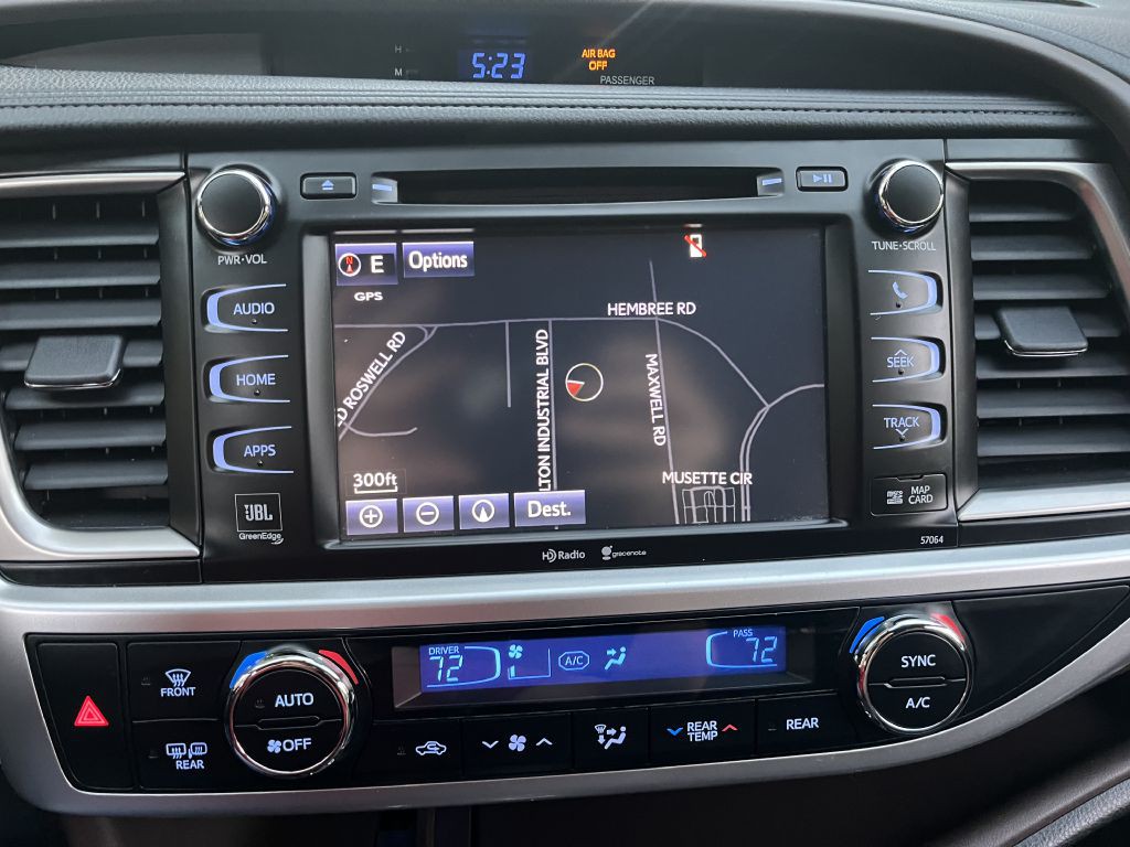 2015 Toyota Highlander Image 27